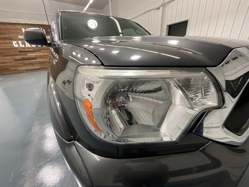2015 Toyota Tacoma V6 SR5 Double Cab 4X4 / 1-OWNER / 81k MILES / Backup Camera / ZERO RUST - Photo 27 - Gladstone, OR 97027