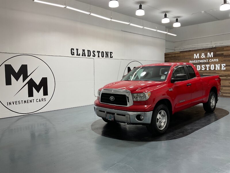 2007 Toyota Tundra SR5 TRD OFF RD 4X4 / 5.7L V8 / 1-OWNER LOCAL  / ZERO RUST - Photo 25 - Gladstone, OR 97027