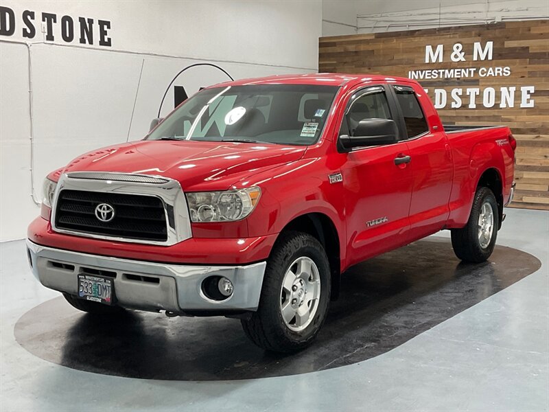 2007 Toyota Tundra SR5 TRD OFF RD 4X4 / 5.7L V8 / 1-OWNER LOCAL  / ZERO RUST - Photo 49 - Gladstone, OR 97027