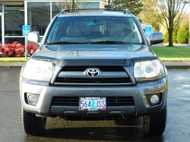 2009 Toyota 4Runner Limited 4x4 / Leather / Sunroof / Nav / PRISTINE