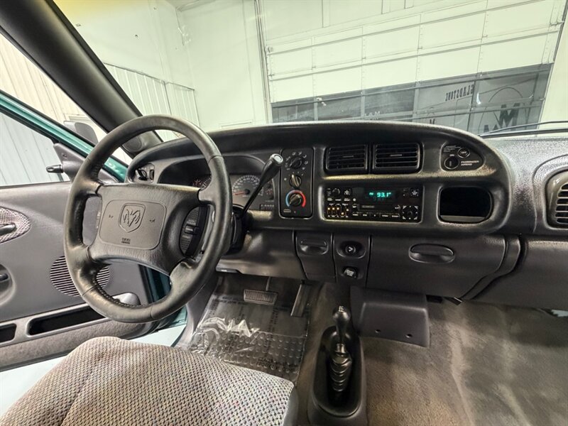 1999 Dodge Ram 2500 Laramie SLT 4X4 5.9L CUMMINS DIESEL / 134K MILES /LOCAL TRUCK W. ZERO RUST - Photo 17 - Gladstone, OR 97027