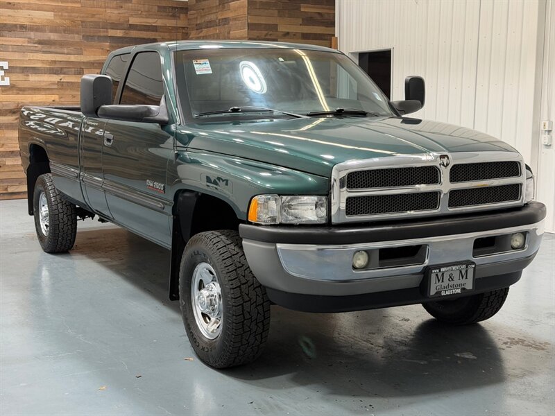 1999 Dodge Ram 2500 Laramie SLT 4X4 5.9L CUMMINS DIESEL / 134K MILES /LOCAL TRUCK W. ZERO RUST - Photo 2 - Gladstone, OR 97027