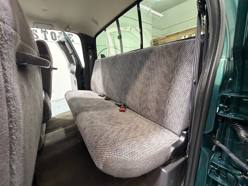 1999 Dodge Ram 2500 Laramie SLT 4X4 5.9L CUMMINS DIESEL / 134K MILES /LOCAL TRUCK W. ZERO RUST - Photo 14 - Gladstone, OR 97027