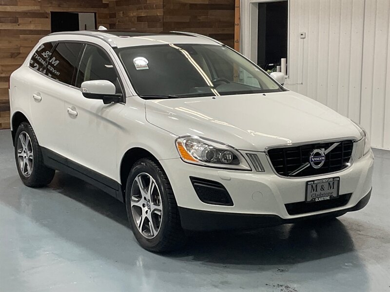 2011 Volvo XC60 T6 Sport Utility AWD / BLIS / Pano/ 65K MILES  / Leather Heated Seats - Photo 62 - Gladstone, OR 97027