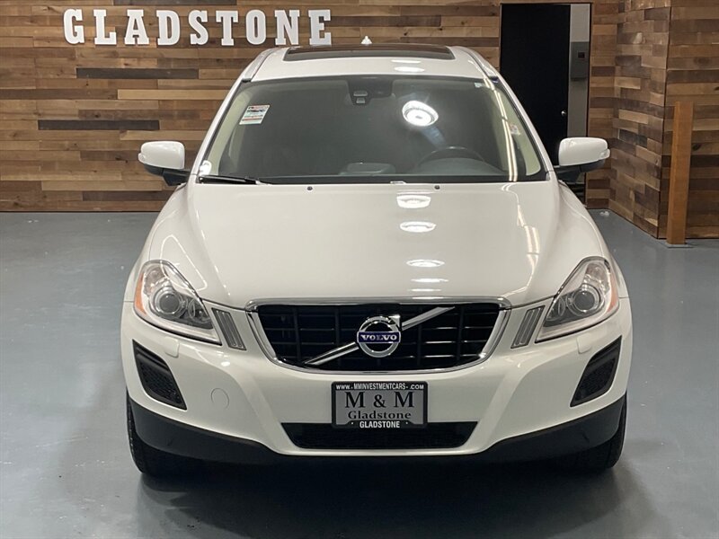 2011 Volvo XC60 T6 Sport Utility AWD / BLIS / Pano/ 65K MILES  / Leather Heated Seats - Photo 5 - Gladstone, OR 97027