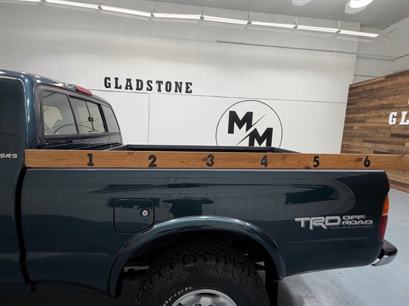 1998 Toyota Tacoma SR5 V6 TRD OFF RD 4X4 /5-SPEED MANUAL / ZERO RUST / REAR DIFFERENTIAL LOCKS / TIMING BELT SERVICE DONE - Photo 9 - Gladstone, OR 97027