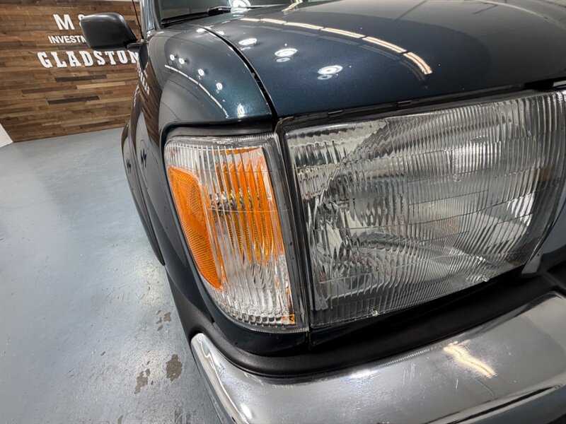 1998 Toyota Tacoma SR5 V6 TRD OFF RD 4X4 /5-SPEED MANUAL / ZERO RUST / REAR DIFFERENTIAL LOCKS / TIMING BELT SERVICE DONE - Photo 27 - Gladstone, OR 97027