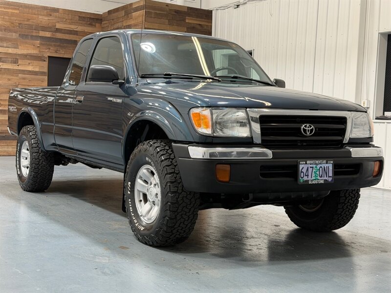 1998 Toyota Tacoma SR5 V6 TRD OFF RD 4X4 /5-SPEED MANUAL / ZERO RUST / REAR DIFFERENTIAL LOCKS / TIMING BELT SERVICE DONE - Photo 53 - Gladstone, OR 97027