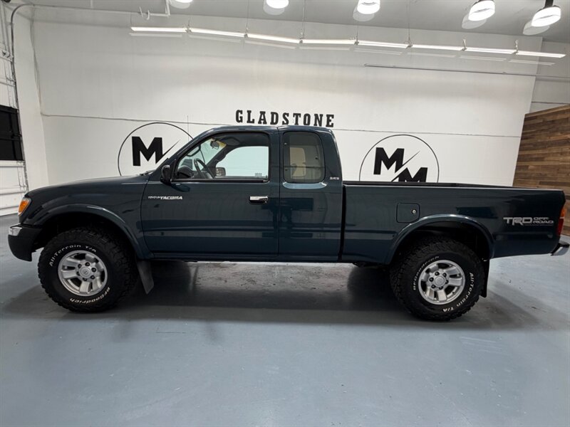 1998 Toyota Tacoma SR5 V6 TRD OFF RD 4X4 /5-SPEED MANUAL / ZERO RUST / REAR DIFFERENTIAL LOCKS / TIMING BELT SERVICE DONE - Photo 3 - Gladstone, OR 97027