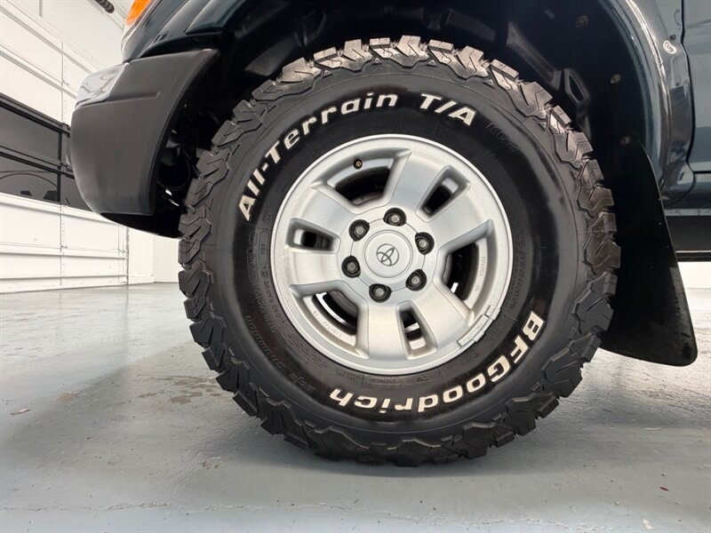 1998 Toyota Tacoma SR5 V6 TRD OFF RD 4X4 /5-SPEED MANUAL / ZERO RUST / REAR DIFFERENTIAL LOCKS / TIMING BELT SERVICE DONE - Photo 24 - Gladstone, OR 97027