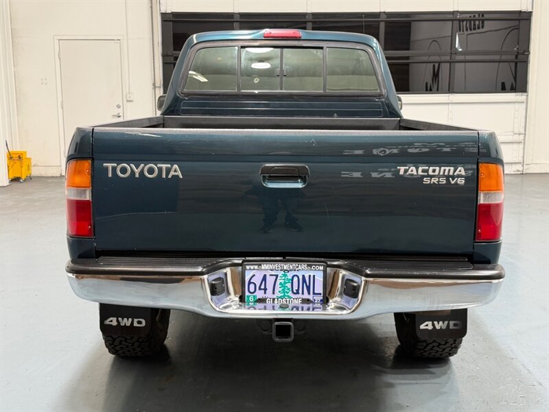1998 Toyota Tacoma SR5 V6 TRD OFF RD 4X4 /5-SPEED MANUAL / ZERO RUST / REAR DIFFERENTIAL LOCKS / TIMING BELT SERVICE DONE - Photo 6 - Gladstone, OR 97027