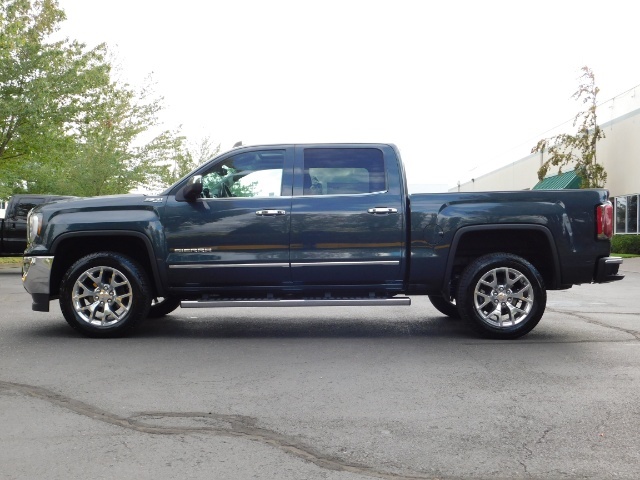 2018 GMC Sierra 1500 Crew Cab 4X4 / Z71 Pkg / FULLY EQUIPPED / 6K Miles   - Photo 3 - Portland, OR 97217