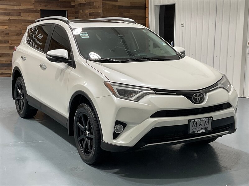 2016 Toyota RAV4 Limited Sport Utility AWD / Leather / Sunroof  / Heated Seats / Backup Camera / Blind Spot alert / ZERO RUST - Photo 2 - Gladstone, OR 97027