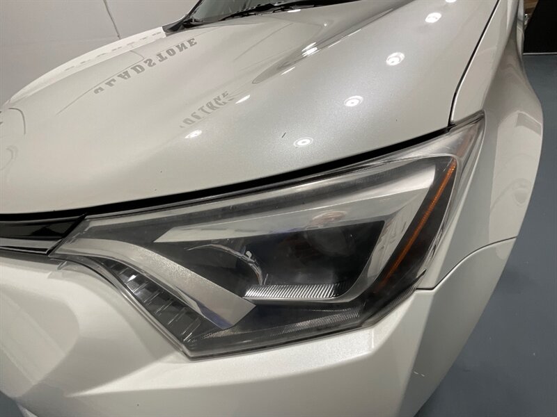 2016 Toyota RAV4 Limited Sport Utility AWD / Leather / Sunroof  / Heated Seats / Backup Camera / Blind Spot alert / ZERO RUST - Photo 26 - Gladstone, OR 97027