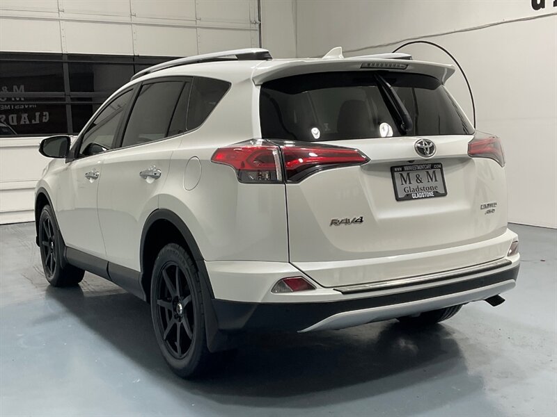 2016 Toyota RAV4 Limited Sport Utility AWD / Leather / Sunroof  / Heated Seats / Backup Camera / Blind Spot alert / ZERO RUST - Photo 8 - Gladstone, OR 97027
