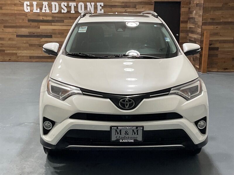2016 Toyota RAV4 Limited Sport Utility AWD / Leather / Sunroof  / Heated Seats / Backup Camera / Blind Spot alert / ZERO RUST - Photo 5 - Gladstone, OR 97027