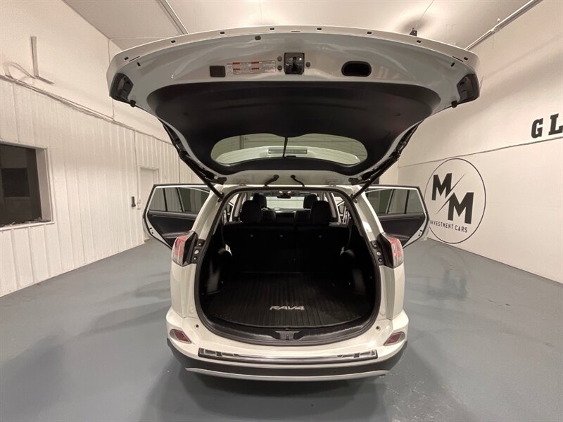 2016 Toyota RAV4 Limited Sport Utility AWD / Leather / Sunroof  / Heated Seats / Backup Camera / Blind Spot alert / ZERO RUST - Photo 42 - Gladstone, OR 97027