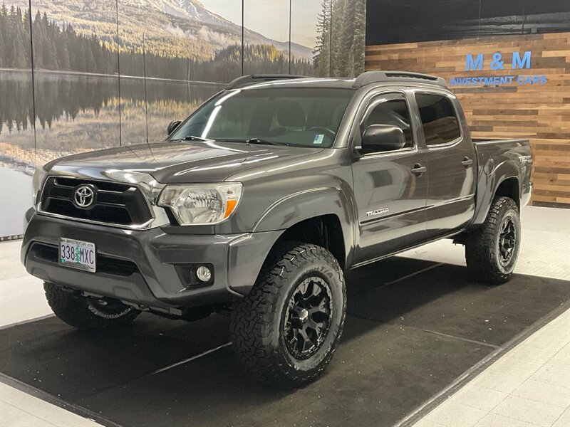 2015 Toyota Tacoma 4x4 V6 TRD OFF ROAD / LIFTED / ONLY 53,000 MILES  /LOCAL OREGON TRUCK / RUST FREE / REAR DIFF LOCKS / LIFTED w. 33 " BF GOODRICH TIRES& 17 " HELO WHEELS - Photo 1 - Gladstone, OR 97027