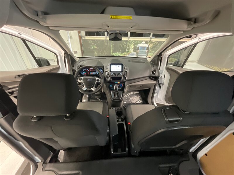 2019 Ford Transit Connect Cargo XL Minivan / 2.0L 4Cyl /1-OWNER/ 18K MILES  / Backup Camera / Excel Cond - Photo 19 - Gladstone, OR 97027