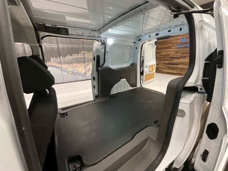 2019 Ford Transit Connect Cargo XL Minivan / 2.0L 4Cyl /1-OWNER/ 18K MILES  / Backup Camera / Excel Cond - Photo 13 - Gladstone, OR 97027