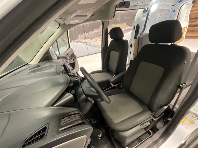 2019 Ford Transit Connect Cargo XL Minivan / 2.0L 4Cyl /1-OWNER/ 18K MILES  / Backup Camera / Excel Cond - Photo 16 - Gladstone, OR 97027