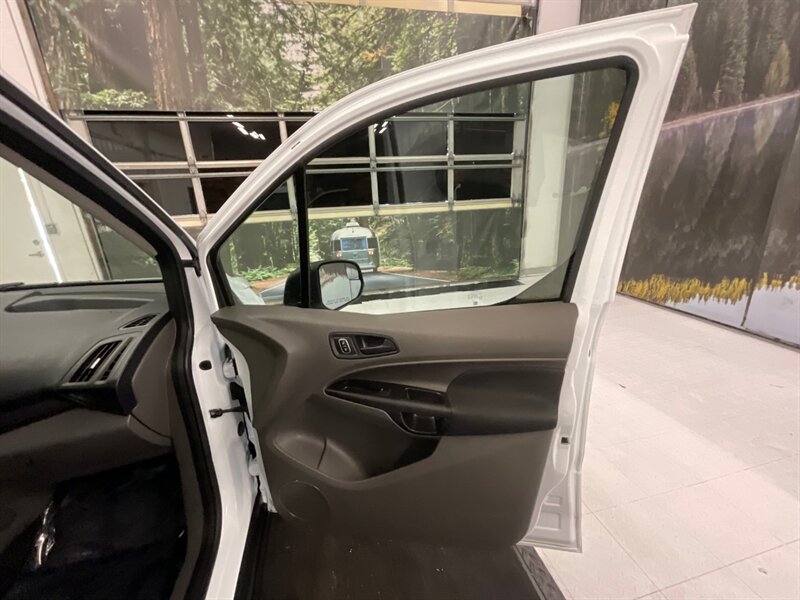 2019 Ford Transit Connect Cargo XL Minivan / 2.0L 4Cyl /1-OWNER/ 18K MILES  / Backup Camera / Excel Cond - Photo 34 - Gladstone, OR 97027