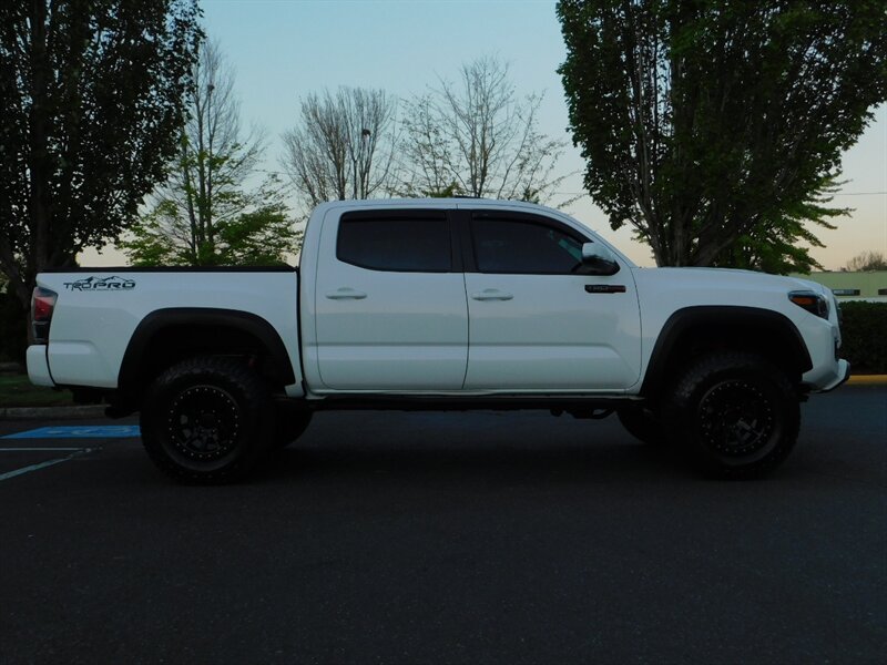 2019 Toyota Tacoma TRD PRO / 6-SPEED / 1-Owner / LIFTED / 11,000 MILE   - Photo 4 - Portland, OR 97217