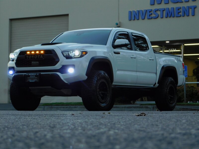 2019 Toyota Tacoma TRD PRO / 6-SPEED / 1-Owner / LIFTED / 11,000 MILE   - Photo 49 - Portland, OR 97217