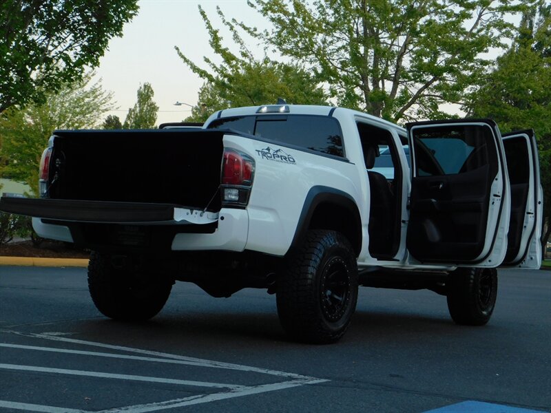 2019 Toyota Tacoma TRD PRO / 6-SPEED / 1-Owner / LIFTED / 11,000 MILE   - Photo 33 - Portland, OR 97217