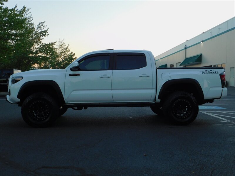 2019 Toyota Tacoma TRD PRO / 6-SPEED / 1-Owner / LIFTED / 11,000 MILE   - Photo 3 - Portland, OR 97217