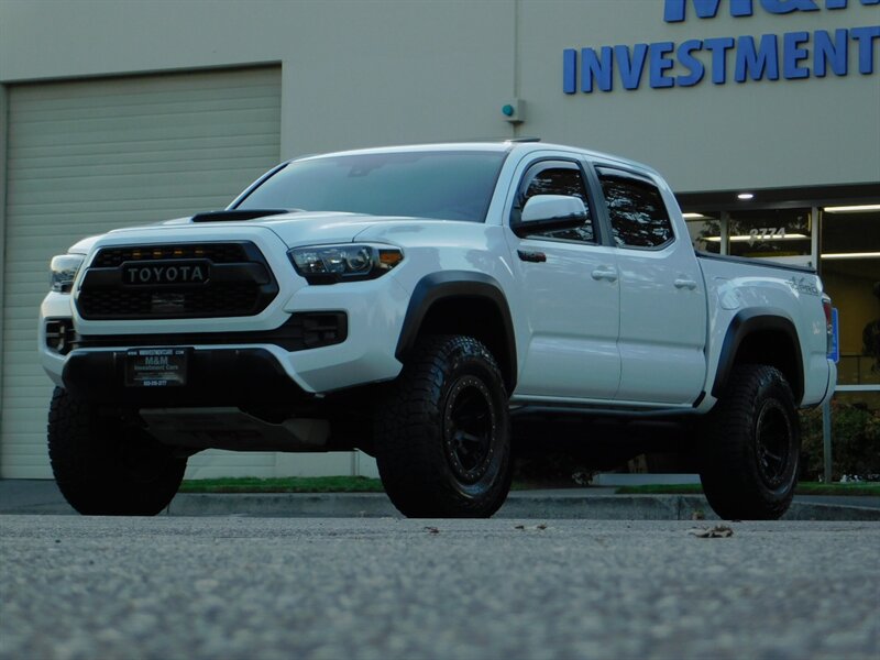 2019 Toyota Tacoma TRD PRO / 6-SPEED / 1-Owner / LIFTED / 11,000 MILE   - Photo 27 - Portland, OR 97217