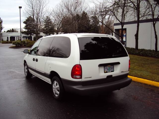 1998 Dodge Grand Caravan SE   - Photo 3 - Portland, OR 97217