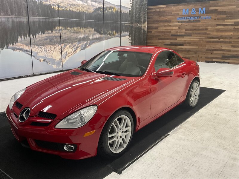 2009 Mercedes-Benz SLK 300 / V6 / CONVERTIBLE HARD TOP / Leather  / Excel Cond - Photo 25 - Gladstone, OR 97027