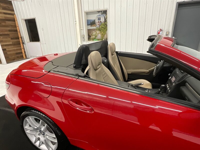 2009 Mercedes-Benz SLK 300 / V6 / CONVERTIBLE HARD TOP / Leather  / Excel Cond - Photo 33 - Gladstone, OR 97027