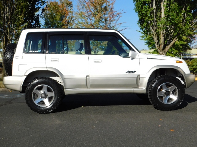 1997 Suzuki Sidekick Sport JLX 4dr 4WD 5Spd Manual 136K miles LIFTED   - Photo 3 - Portland, OR 97217