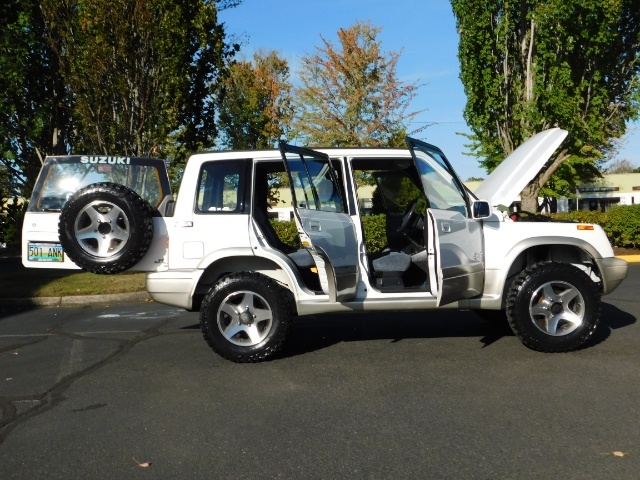 1997 Suzuki Sidekick Sport JLX 4dr 4WD 5Spd Manual 136K miles LIFTED   - Photo 9 - Portland, OR 97217