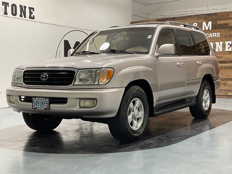 1998 Toyota Land Cruiser 4X4 / 3RD ROW SEAT / REAR DIFF LOCK / CLEAN  / NO RUST - Photo 1 - Gladstone, OR 97027