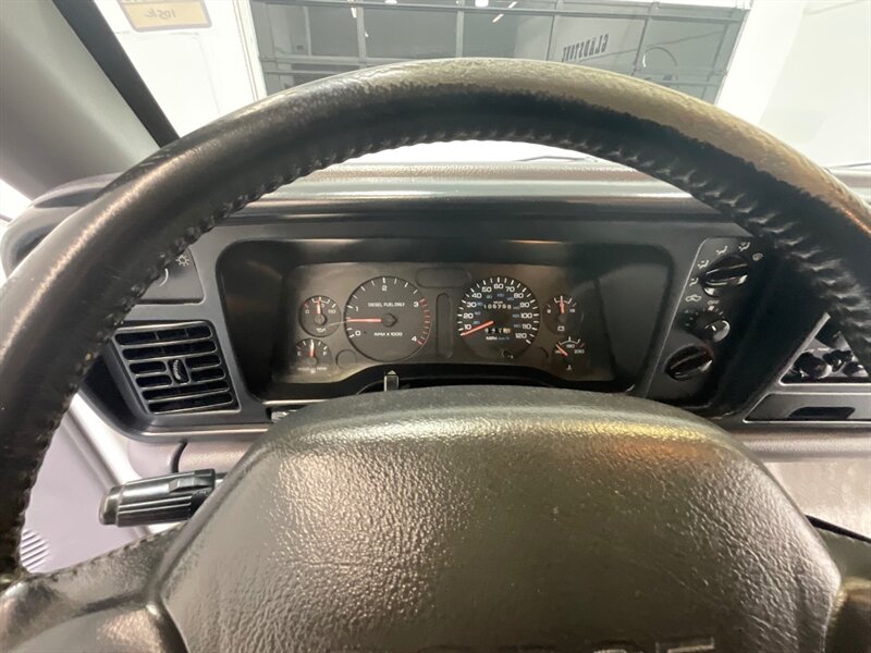 1997 Dodge Ram 2500 SLT Extended Cab / 5.9L DIESEL/12-VALVE / 5-SPEED / Long bed / RWD / ZERO RUST / 1-OWNER LOCAL / 105,000 MILES - Photo 40 - Gladstone, OR 97027