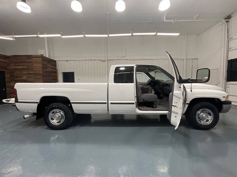 1997 Dodge Ram 2500 SLT Extended Cab / 5.9L DIESEL/12-VALVE / 5-SPEED / Long bed / RWD / ZERO RUST / 1-OWNER LOCAL / 105,000 MILES - Photo 31 - Gladstone, OR 97027