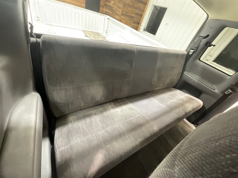1997 Dodge Ram 2500 SLT Extended Cab / 5.9L DIESEL/12-VALVE / 5-SPEED / Long bed / RWD / ZERO RUST / 1-OWNER LOCAL / 105,000 MILES - Photo 38 - Gladstone, OR 97027