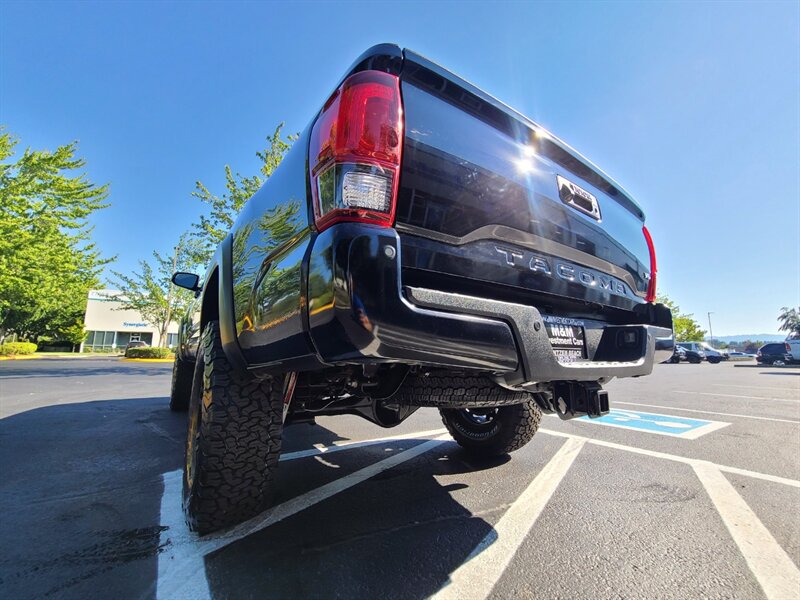 2019 Toyota Tacoma TRD Off-Road  / New TRD Wheels / New BF Goodrich KO-2 Tires / Technology Package / 1-OWNER - Photo 11 - Portland, OR 97217