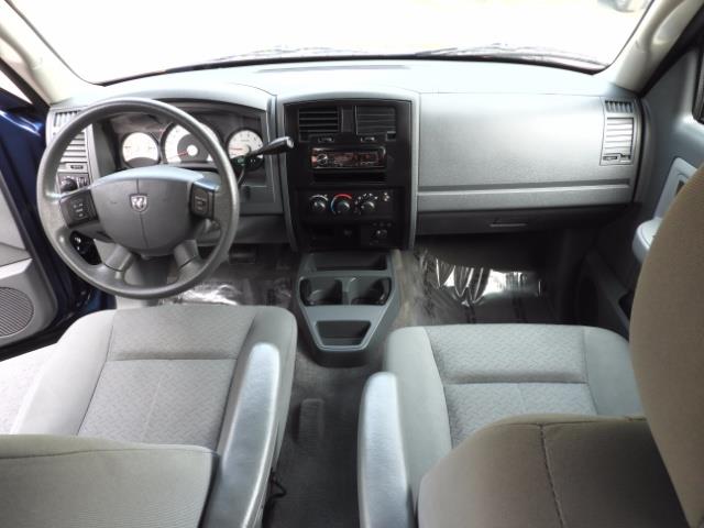 2007 Dodge Dakota Quad Cab / 4X4 / NEW WHEELS+TIRES / LIFTED !!   - Photo 18 - Portland, OR 97217