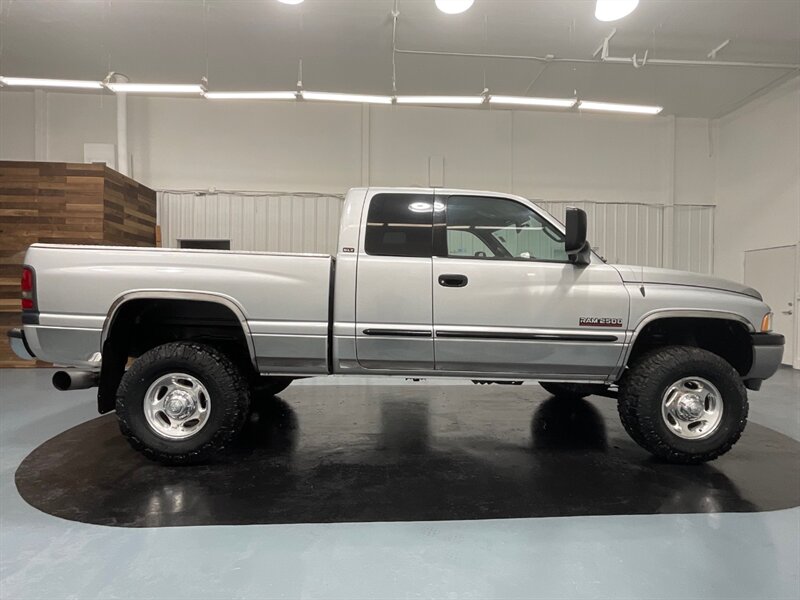 2002 Dodge Ram 2500 SLT Quad Cab 4X4 / 5.9L DIESEL / 6-SPEED MANUAL  / RUST FREE / Excel Cond - Photo 4 - Gladstone, OR 97027