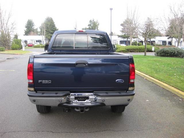 2001 Ford F-250 Super Duty Lariat   - Photo 4 - Portland, OR 97217