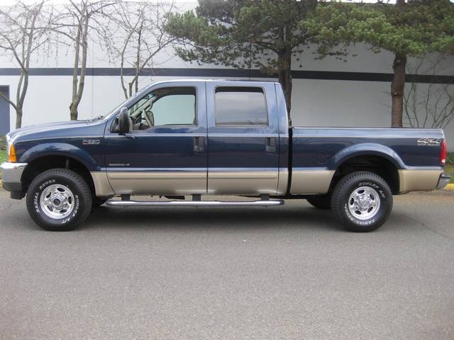 2001 Ford F-250 Super Duty Lariat   - Photo 2 - Portland, OR 97217