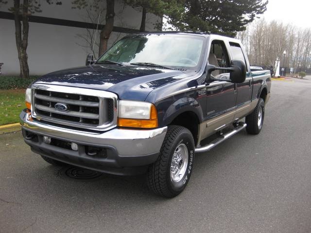 2001 Ford F-250 Super Duty Lariat   - Photo 1 - Portland, OR 97217