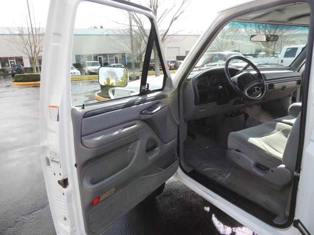 1997 Ford F-350 XLT 4X4 / CREW CAB LONG BED / 7.3L TURBO DIESEL   - Photo 20 - Portland, OR 97217