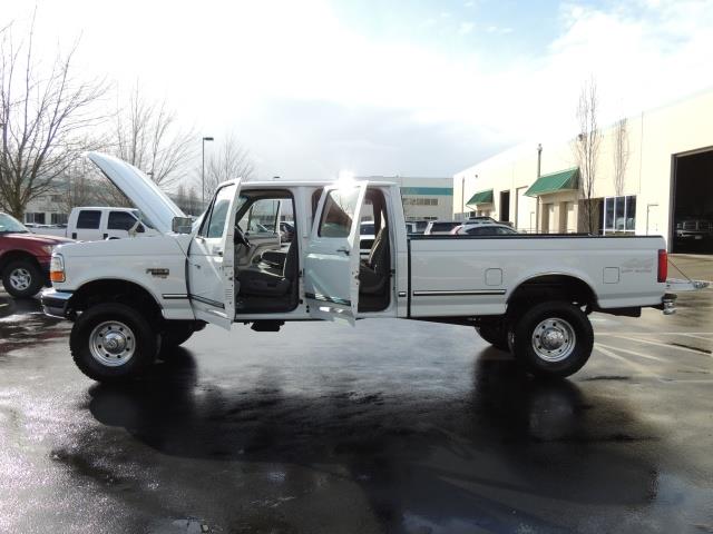 1997 Ford F-350 XLT 4X4 / CREW CAB LONG BED / 7.3L TURBO DIESEL   - Photo 14 - Portland, OR 97217