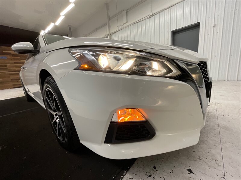 2019 Nissan Altima 2.5 S Sedan AWD / 2.5L 4Cyl / 1-OWNER / 63K MILES  / Backup Camera / ALL WHEEL DRIVE - Photo 27 - Gladstone, OR 97027