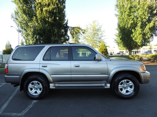 2002 Toyota 4Runner SR5 / 4X4 /6Cyl / SPORT PKG / Timing Belt Done   - Photo 4 - Portland, OR 97217